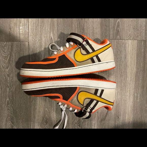 Nike Vintage “Robot” Air Force - Picture 3 of 3